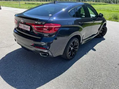 BMW X6 — SUV coupé puissant, diesel 313 ch, entretien BMW complet — vista posteriore