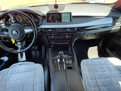 BMW X6 — SUV coupé puissant, diesel 313 ch, entretien BMW complet — interni