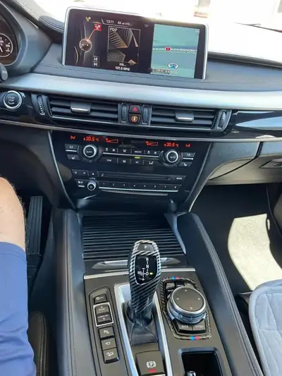 BMW X6 — SUV coupé puissant, diesel 313 ch, entretien BMW complet — cruscotto