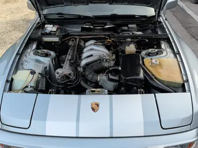 Porsche 944 1983 — Coupé sport culte, 163 ch, révisions complètes — Thumbnail 8