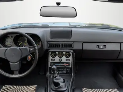 Porsche 944 1983 — Coupé sport culte, 163 ch, révisions complètes — Thumbnail 7
