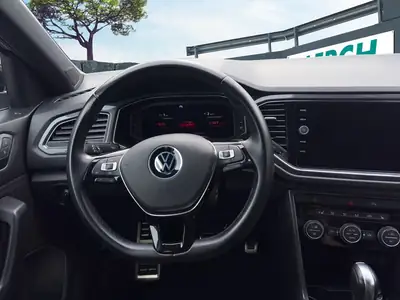 VW T-ROC R-Line 190 ch — SUV dynamique, moteur essence turbo, équipement premium — Miniature 11