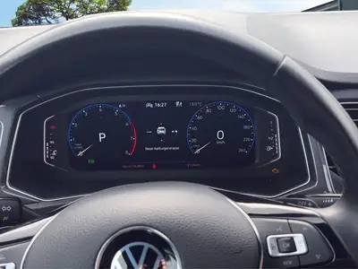 VW T-ROC R-Line 190 ch — SUV dynamique, moteur essence turbo, équipement premium — Miniature 10
