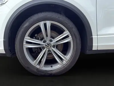 VW T-ROC R-Line 190 ch — SUV dynamique, moteur essence turbo, équipement premium — Miniature 16