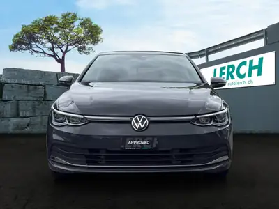 VW Golf 150 ch Hybride — Berline polyvalente, 23 500 km seulement — fianco