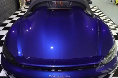 Porsche 718 Spyder — Roadster pur-sang 420 ch, boîte manuelle, Gentian Blue rarissime — Miniature 9