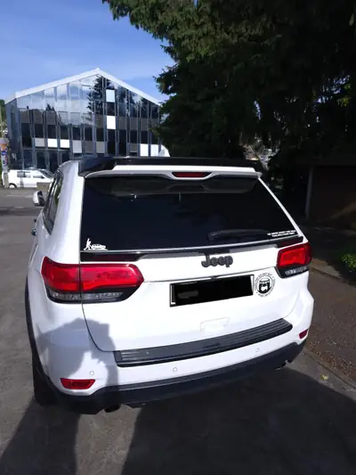 Jeep Grand Cherokee 3.0 V6 Diesel — SUV robuste, 96'000 km, équipement Limited — arrière