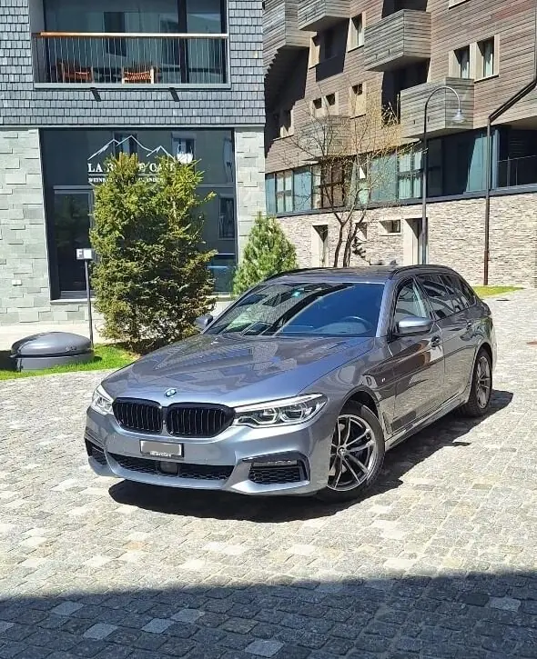 BMW 530 Touring Diesel — Break premium 2019, entretien BMW complet, état impeccable