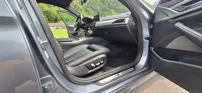 BMW 530 Touring Diesel — Break premium 2019, entretien BMW complet, état impeccable — Miniature 12