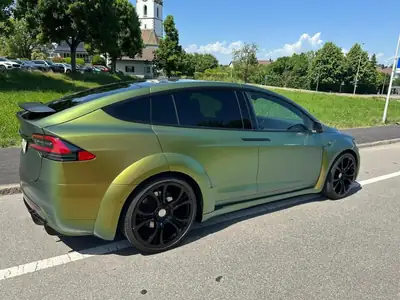 Tesla Model X 2017 — SUV électrique 7 places, exemplaire unique avec customisation FAB — Armaturenbrett