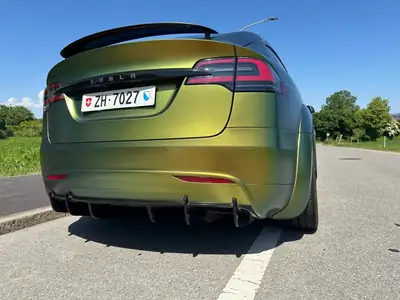 Tesla Model X 2017 — SUV électrique 7 places, exemplaire unique avec customisation FAB — Miniatur 8