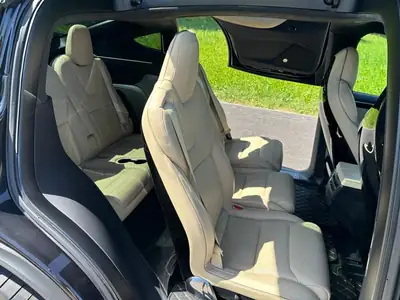 Tesla Model X 2017 — SUV électrique 7 places, exemplaire unique avec customisation FAB — Miniatur 16