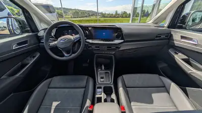 Ford Tourneo Connect — Van hybride rechargeable, technologie moderne et polyvalence — detail