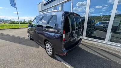 Ford Tourneo Connect — Van hybride rechargeable, technologie moderne et polyvalence — interior