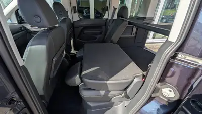 Ford Tourneo Connect — Van hybride rechargeable, technologie moderne et polyvalence — Thumbnail 10