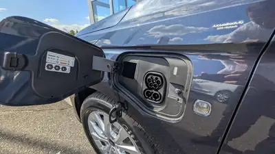 Ford Tourneo Connect — Van hybride rechargeable, technologie moderne et polyvalence — Thumbnail 12