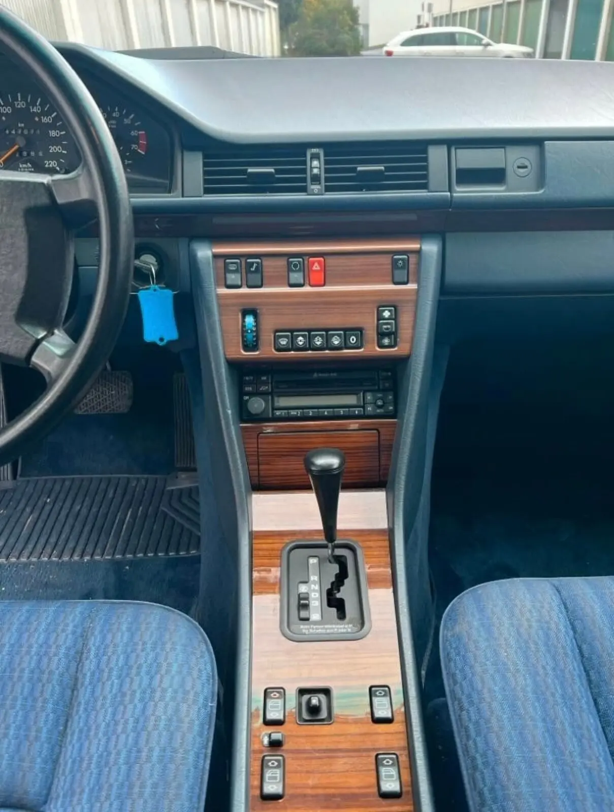 Mercedes-Benz 230 1990 occasion Rafz — 4