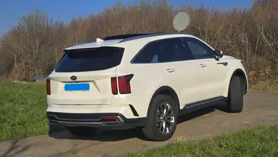 Kia Sorento 7 Places — SUV diesel 201 PS, tout équipé, MFK 06.2026 — Seitenansicht