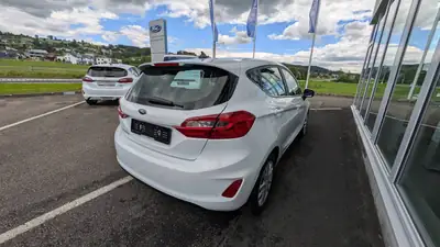 Ford Fiesta 2021 — Citadine dynamique, 55 500 km, moteur essence 95 ch — rear view