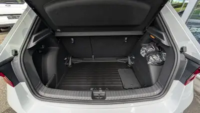 Skoda Fabia 2026 — Citadine fiable avec 116 ch et boîte automatique — Thumbnail 9