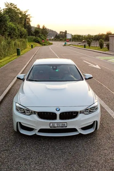 BMW M4 Cabriolet 2015 — Sportive décapotable 431 ch, rare et dynamique — vue extérieure
