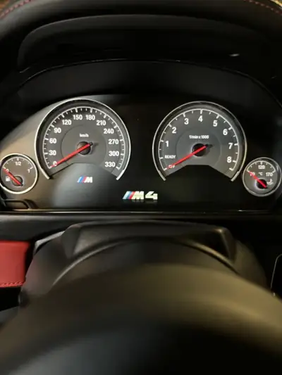 BMW M4 Cabriolet 2015 — Sportive décapotable 431 ch, rare et dynamique — tableau de bord