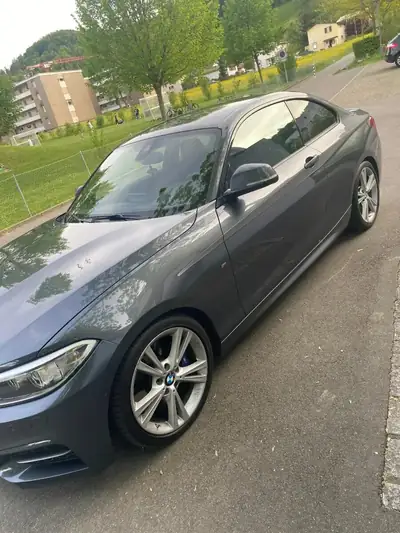 BMW M235i xDrive Steptronic — Coupé sportif 326 ch, tout-terrain toutes saisons — arrière