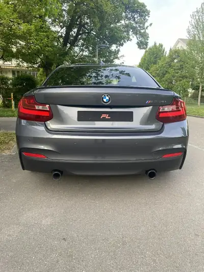 BMW M235i xDrive Steptronic — Coupé sportif 326 ch, tout-terrain toutes saisons — intérieur
