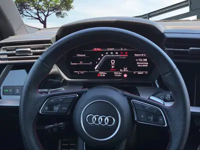 Audi S3 2024 — Berline sportive 310 ch, tous-terrains, faible kilométrage — Miniature 10