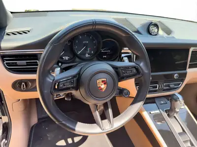 Porsche Macan 440 ch — SUV sportif allemand, moteur essence turbo et équipement premium — Miniature 11