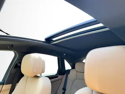 Porsche Macan 440 ch — SUV sportif allemand, moteur essence turbo et équipement premium — Miniature 14