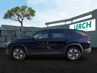 Skoda Kodiaq 2025 — SUV 7 places robuste avec toit panoramique et attelage — Heckansicht