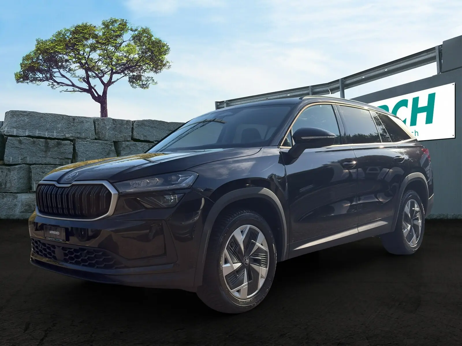 Skoda Kodiaq 2025 — SUV 7 places robuste avec toit panoramique et attelage