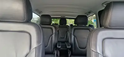 Mercedes-Benz V 247 Avantgarde — Van 7 places diesel, entretien complet Mercedes — Miniatur 9