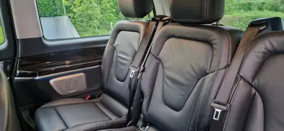 Mercedes-Benz V 247 Avantgarde — Van 7 places diesel, entretien complet Mercedes — Miniatur 13