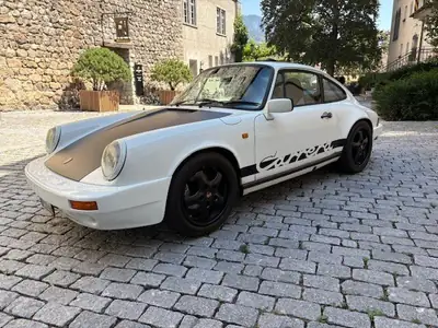 Porsche 911 Coupé 1982 — Icône sportive classique, moteur 3.0L atmosphérique — vista esterna