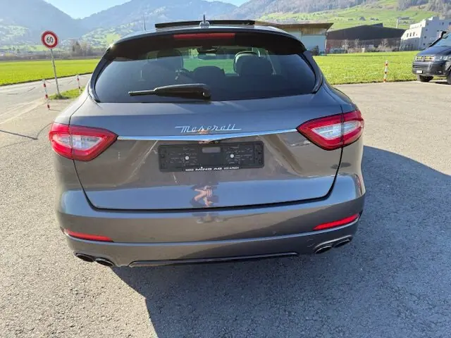 Maserati Levante 2016 occasion Alpnach Dorf — 5