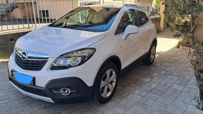 Opel Mokka 2016 — SUV compact fiable, essence manuelle, 105'000 km — vista esterna