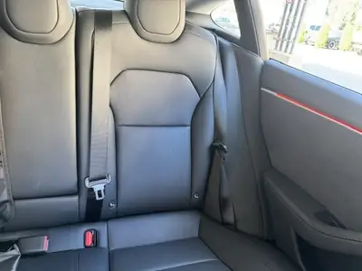 Tesla Model 3 2024 — Électrique performante, 13 000 km seulement — détail