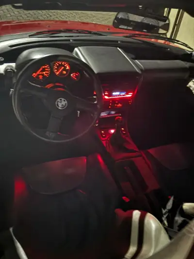 BMW Z1 1989 — Roadster légendaire aux portes rétractables, 63'000 km, état impeccable — Miniatur 7