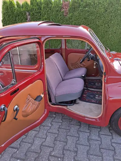 Renault 4CV Heck 1961 — Berline vintage restaurée, carrosserie rustproof — Miniatur 12