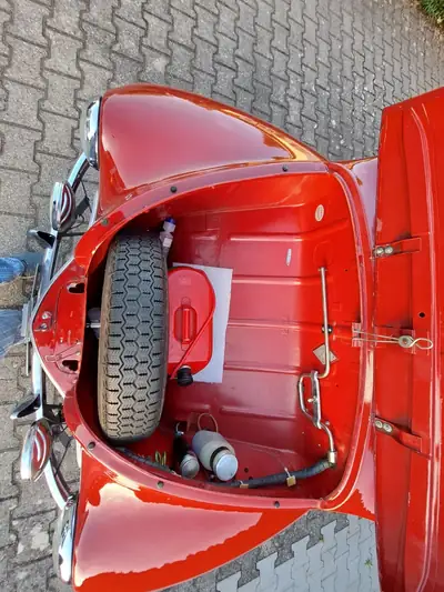 Renault 4CV Heck 1961 — Berline vintage restaurée, carrosserie rustproof — Miniatur 20