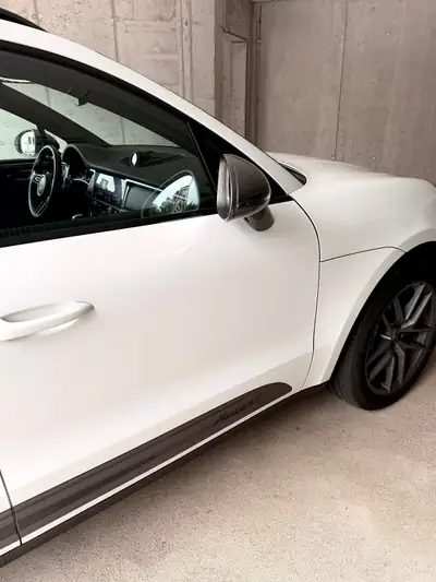 Porsche Macan T PDK 2024 — SUV sportif premium, 27'000 km, garantie Porsche Approved — Detail