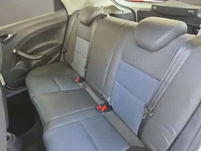 SEAT Ibiza 105 ch — Citadine dynamique essence, 108'000 km — Miniature 11