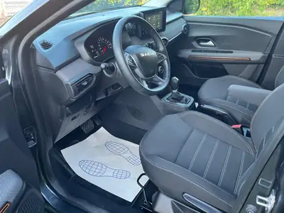 Dacia Sandero 2023 — Citadine fiable à petit budget, 16'000 km seulement — Miniatur 8