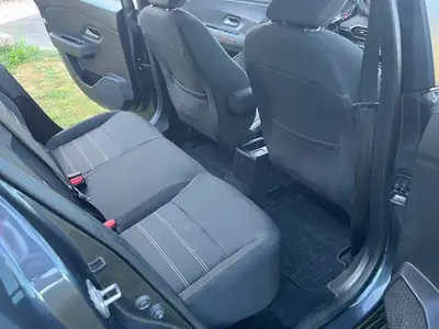 Dacia Sandero 2023 — Citadine fiable à petit budget, 16'000 km seulement — Miniatur 12