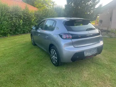 Peugeot 208 — Citadine fiable, 12'700 km, expertise 2026 — vista posteriore
