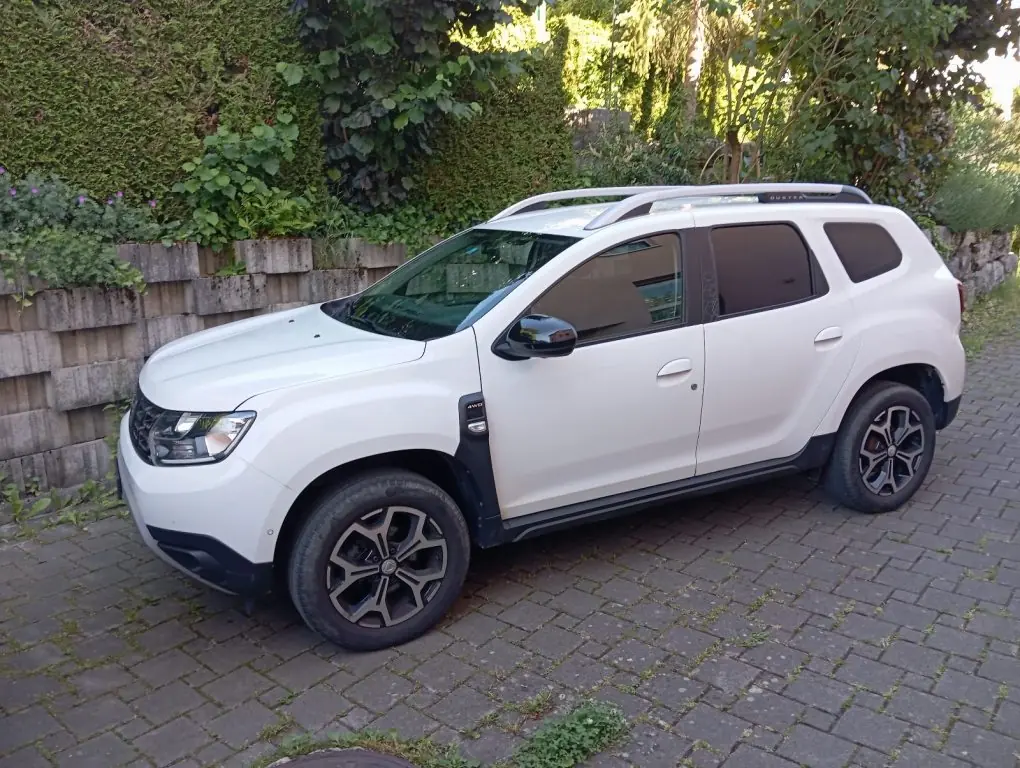 Dacia Duster 2021 — SUV robuste diesel 4×4, 110'000 km