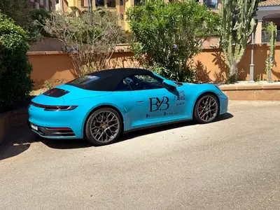 Porsche 911 Cabriolet 2020 — 450 ch, toit ouvert et prestige sportif — interni
