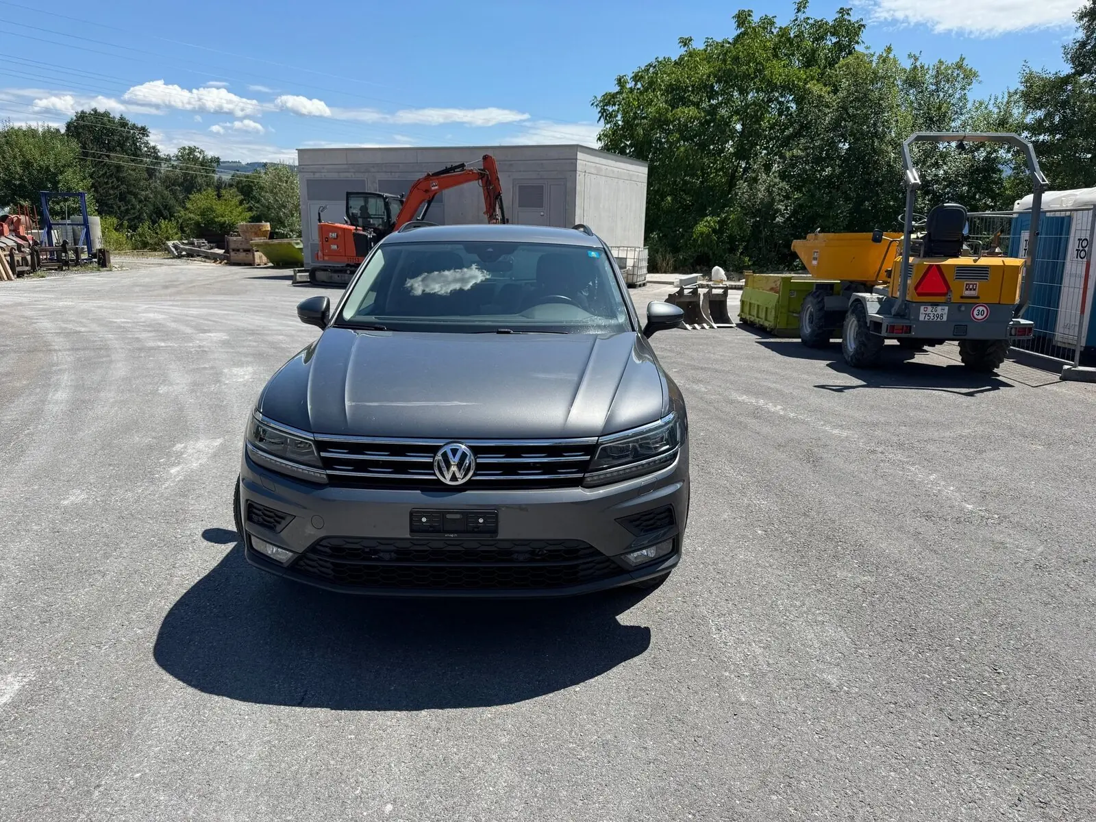 Volkswagen Tiguan 230 ch — SUV dynamique, transmission automatique, entretien soigné — vista esterna